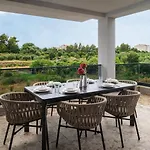 Luxury David 2 Heated Pool