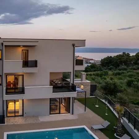 Vila Luxury David 2 Heated Pool