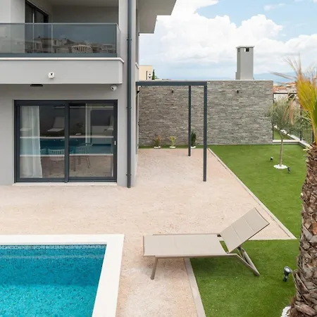 Vila Luxury David 2 Heated Pool *
